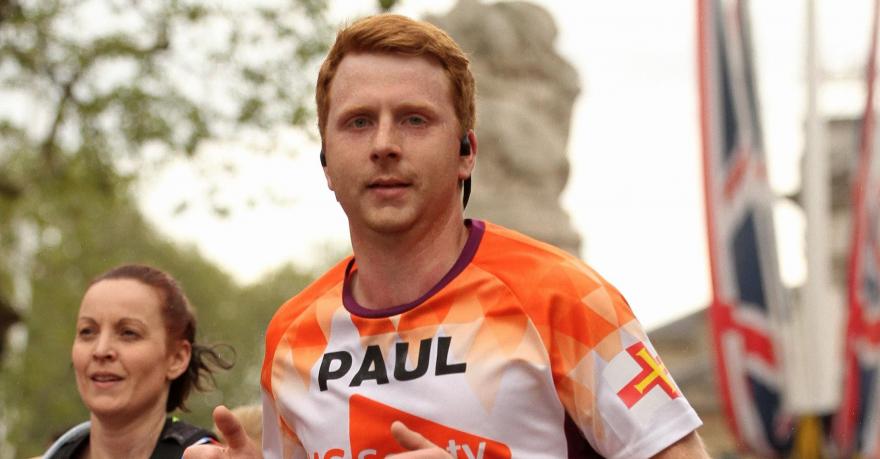 Paul Robinson running the London Marathon 2019